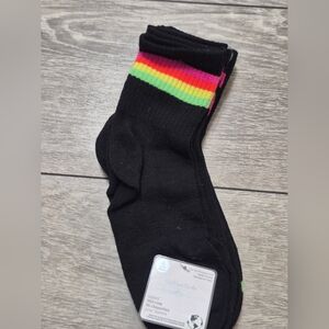 New Ladies 4 Pairs Mid-Crew Black Socks with Rainbow Stripes. Shoe Size 4-10